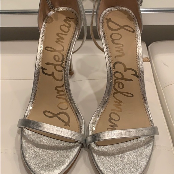 Sam Edelman stilettos - size 8 silver - Picture 10 of 12